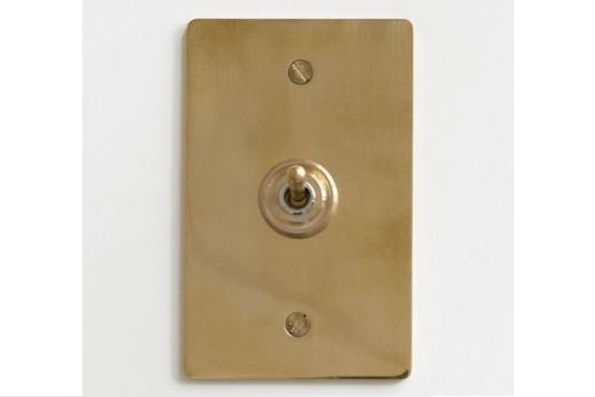 トグルスイッチ 真鍮プレート 1スイッチ|商品イメージ