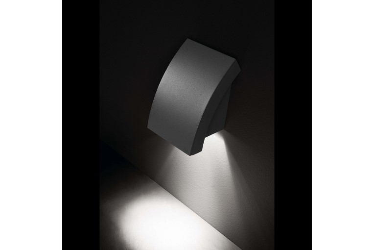 ポーチライト FARO PROA Dark grey wall lamp|施工例
